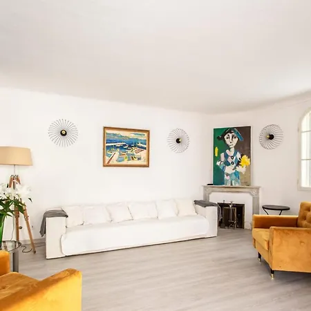 Les Trefles Furnished House Holiday home