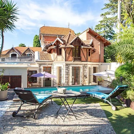 Les Trefles Furnished House *